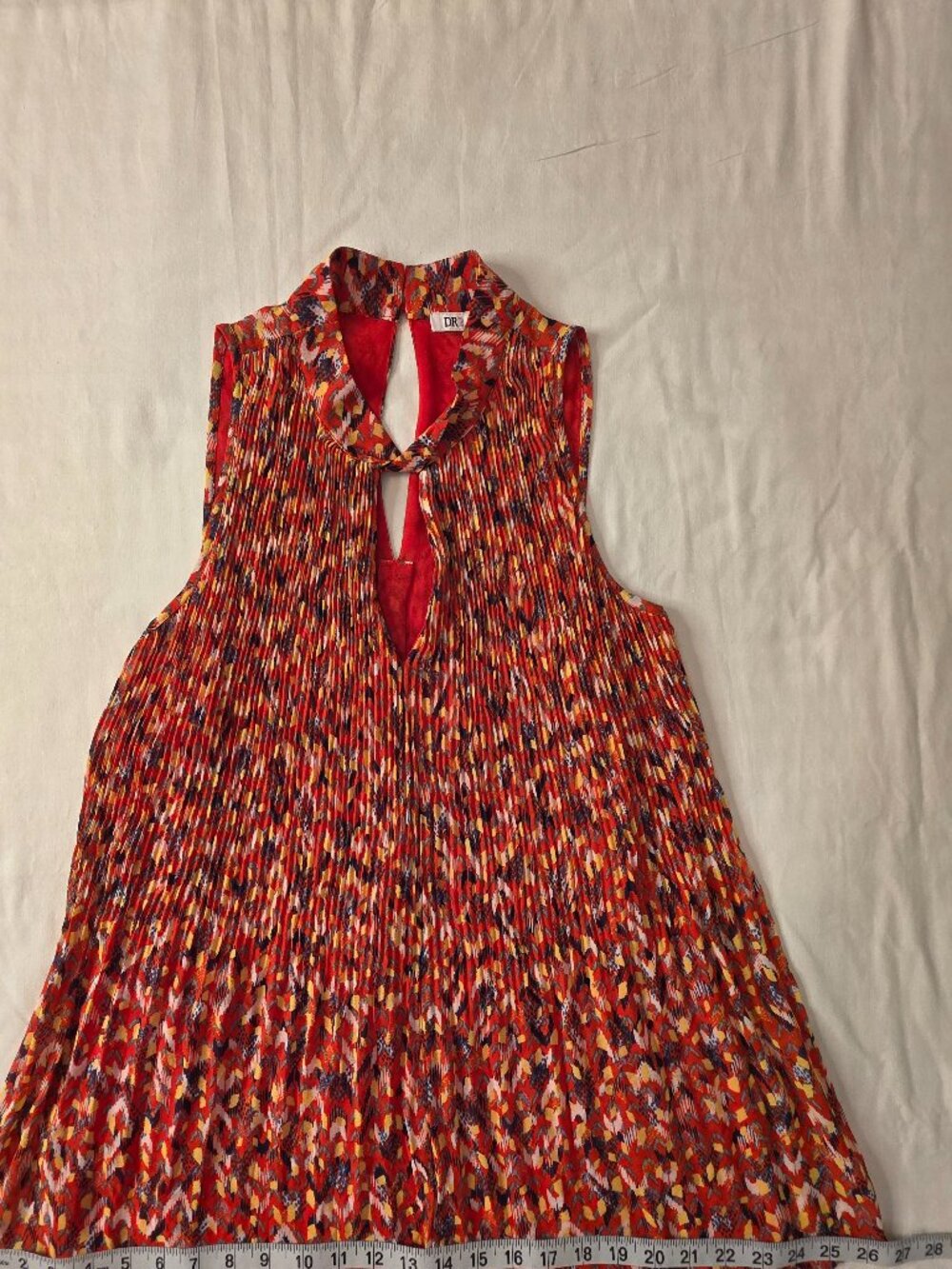 DR2 Sleeveless, Round Neck Women's Blouse, Size XS - Picture 6 of 9